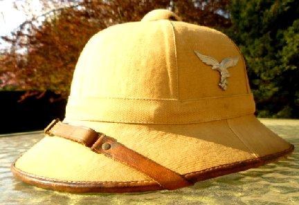 LUFTWAFFE AFRIKA KORPS PITH HELMET.