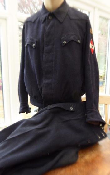 HJ COMPLETE SKI BLOUSE AND HOSE.