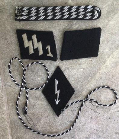 DEUTSCHLAND INSIGNIAS SET.