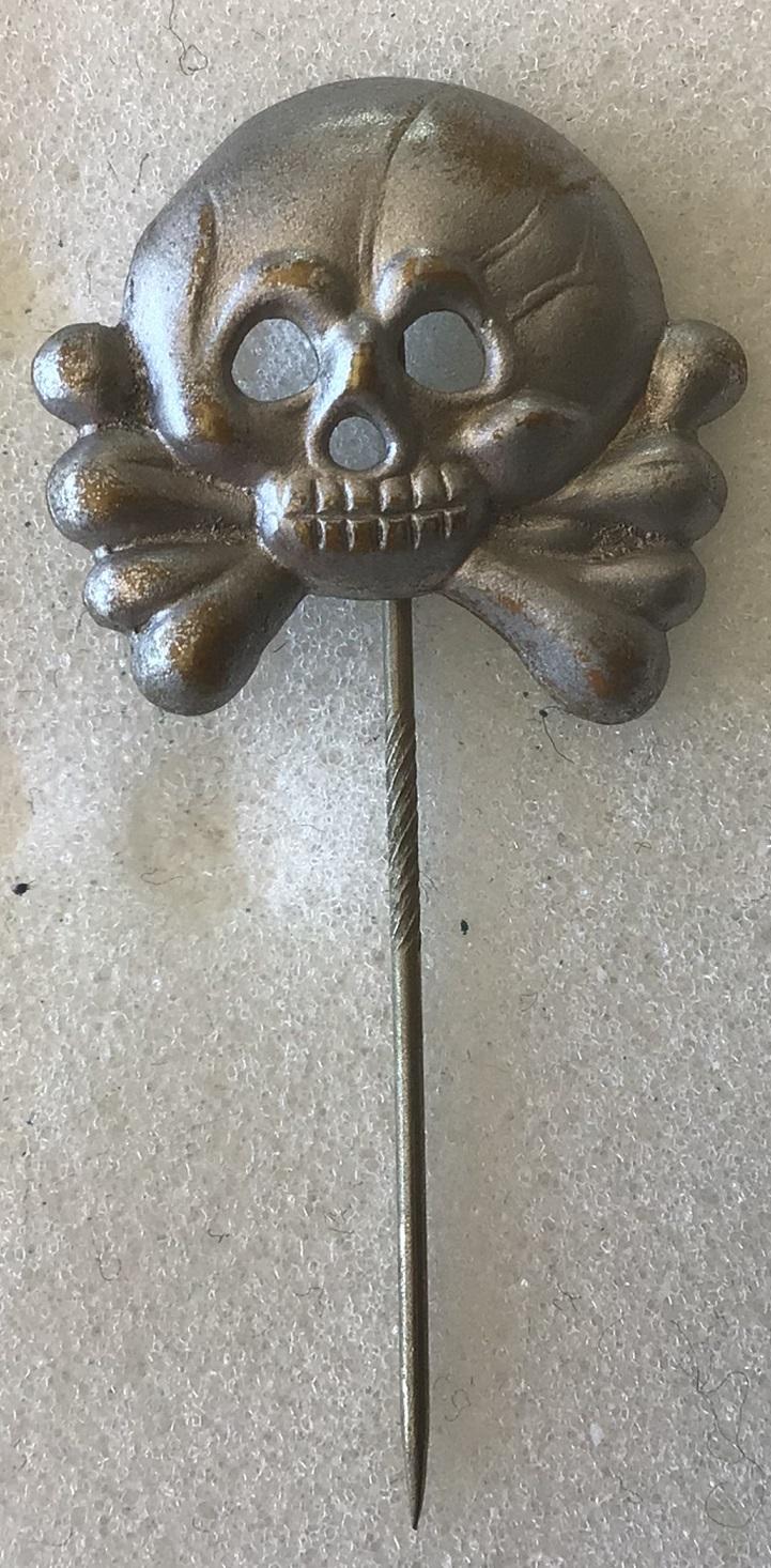 SS OR HEER PANZER SKULL PIN