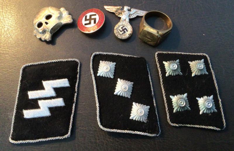 WEIBRECHT INSIGNIAS AND FATHERS MEDAL/DOCS.