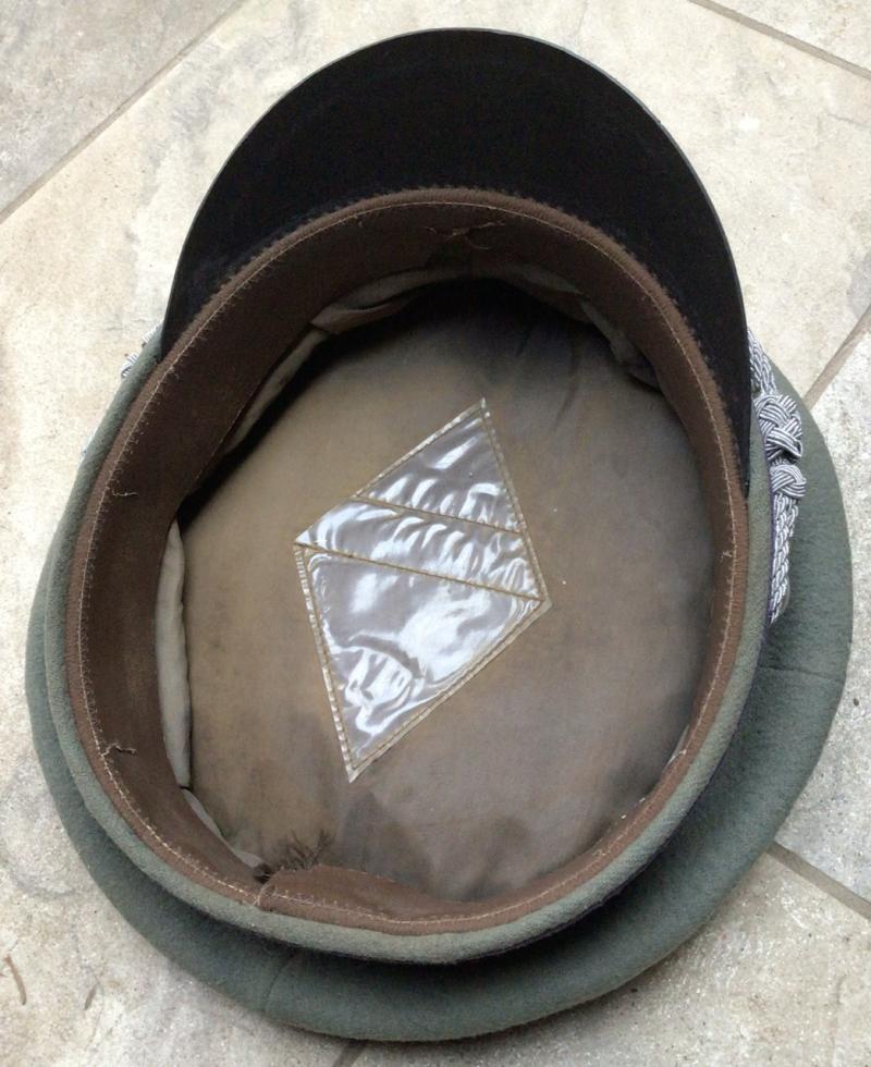 WEHRMACHT EARLY FIELD PADRES VISOR GROUP.