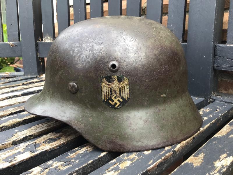 M35 WEHRMACHT D/D STEEL HELMET.