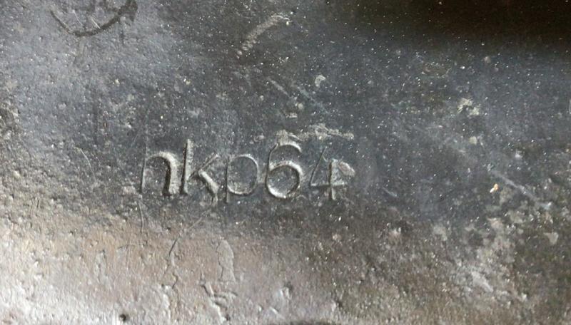 SINGLE DECAL M40 CIRCA1943 LUFTWAFFE HELMET.